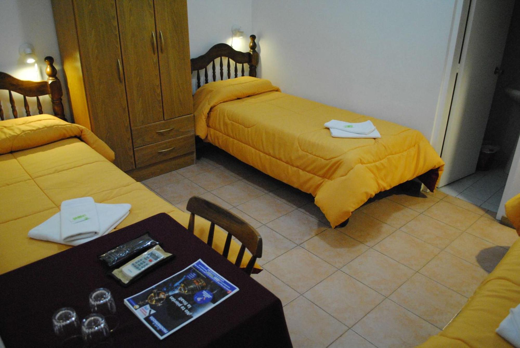 Hotel Romi Колония-дель-Сакраменто Экстерьер фото