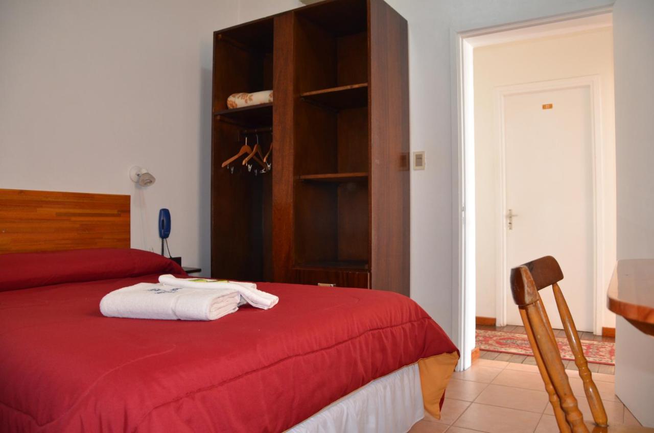 Hotel Romi Колония-дель-Сакраменто Экстерьер фото